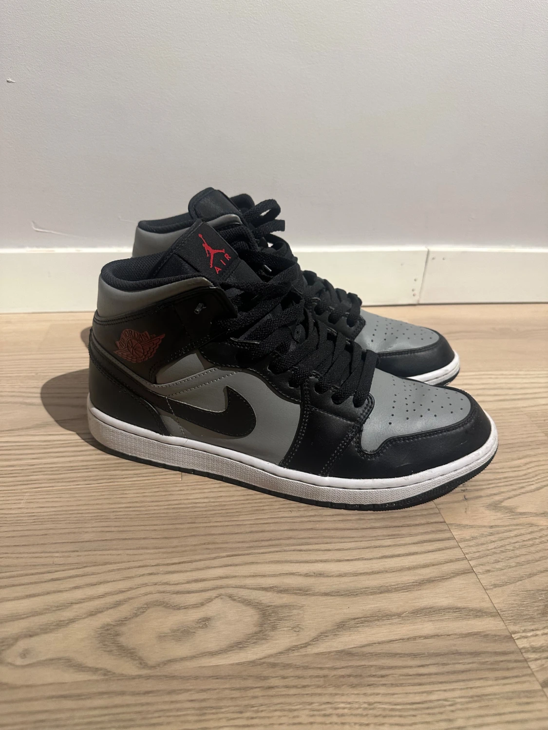 Nike Air Jordan 1 Mid svart/grå - 1