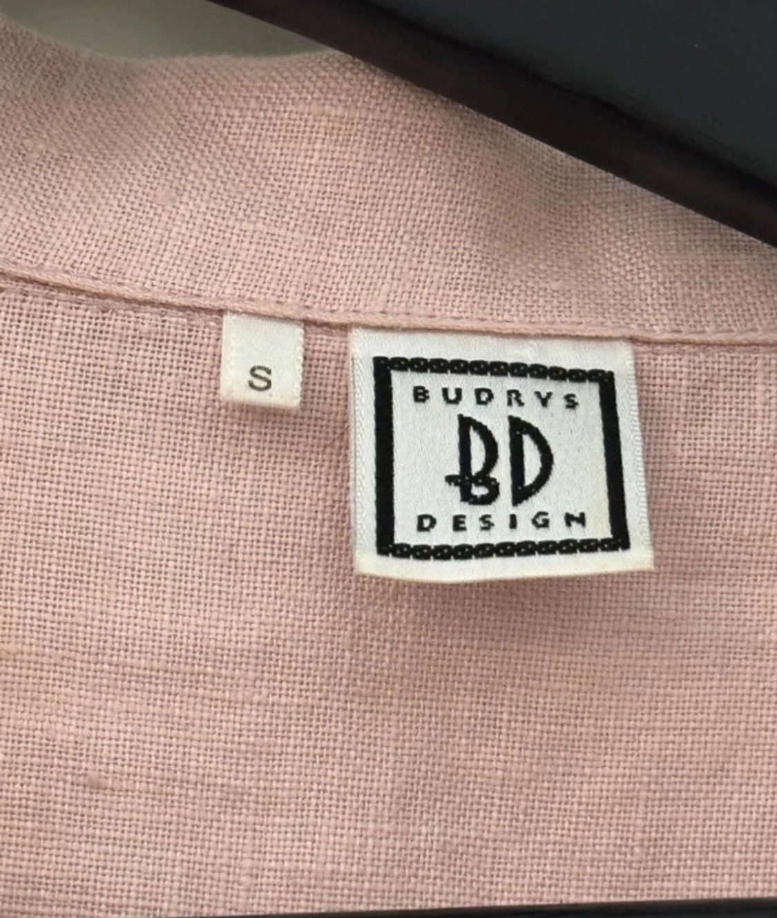 Ljusrosa linneskjorta från Budrys Design - 1