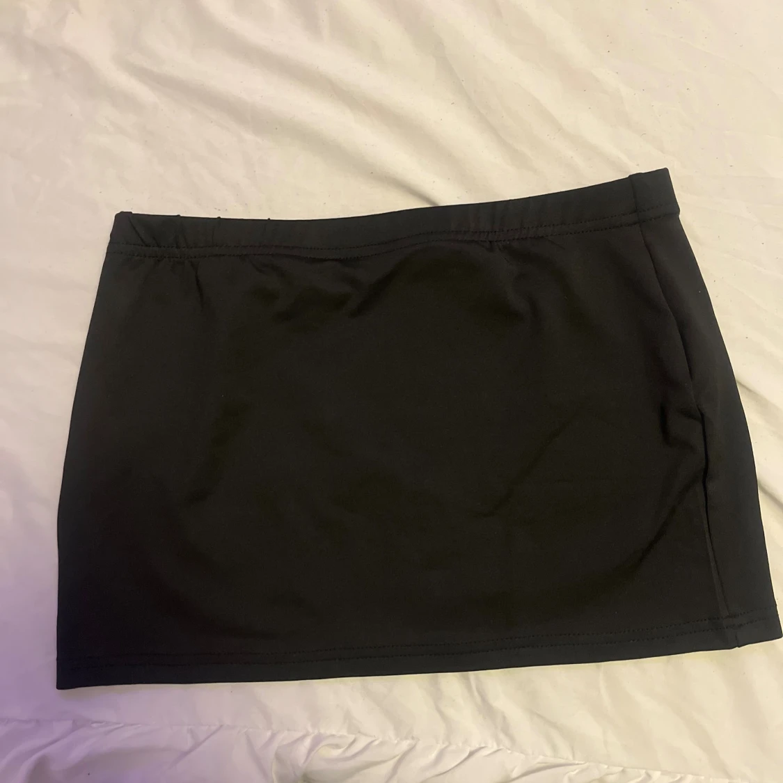 Svart kortkjol från Musera XS - 1