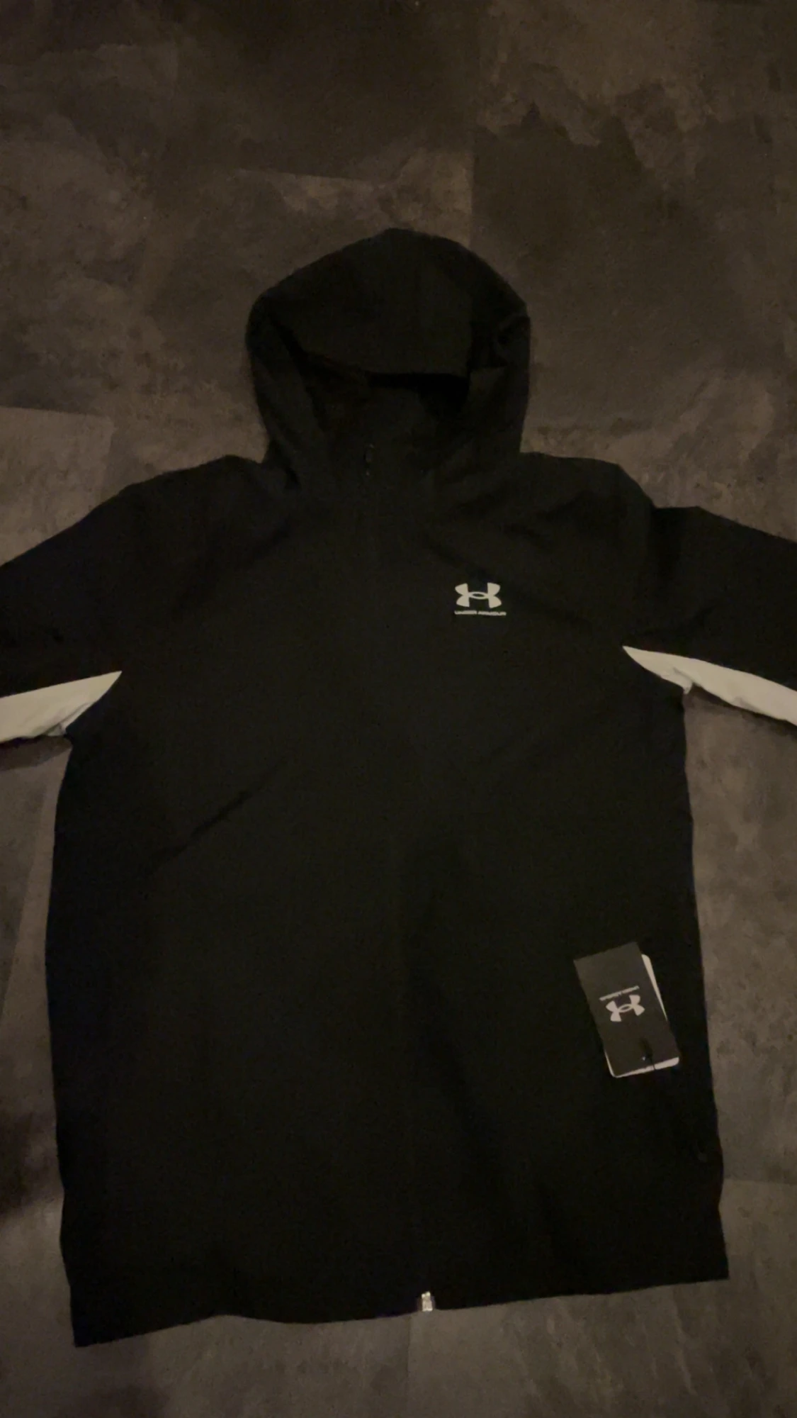 Svart vindjacka Under Armour YXL