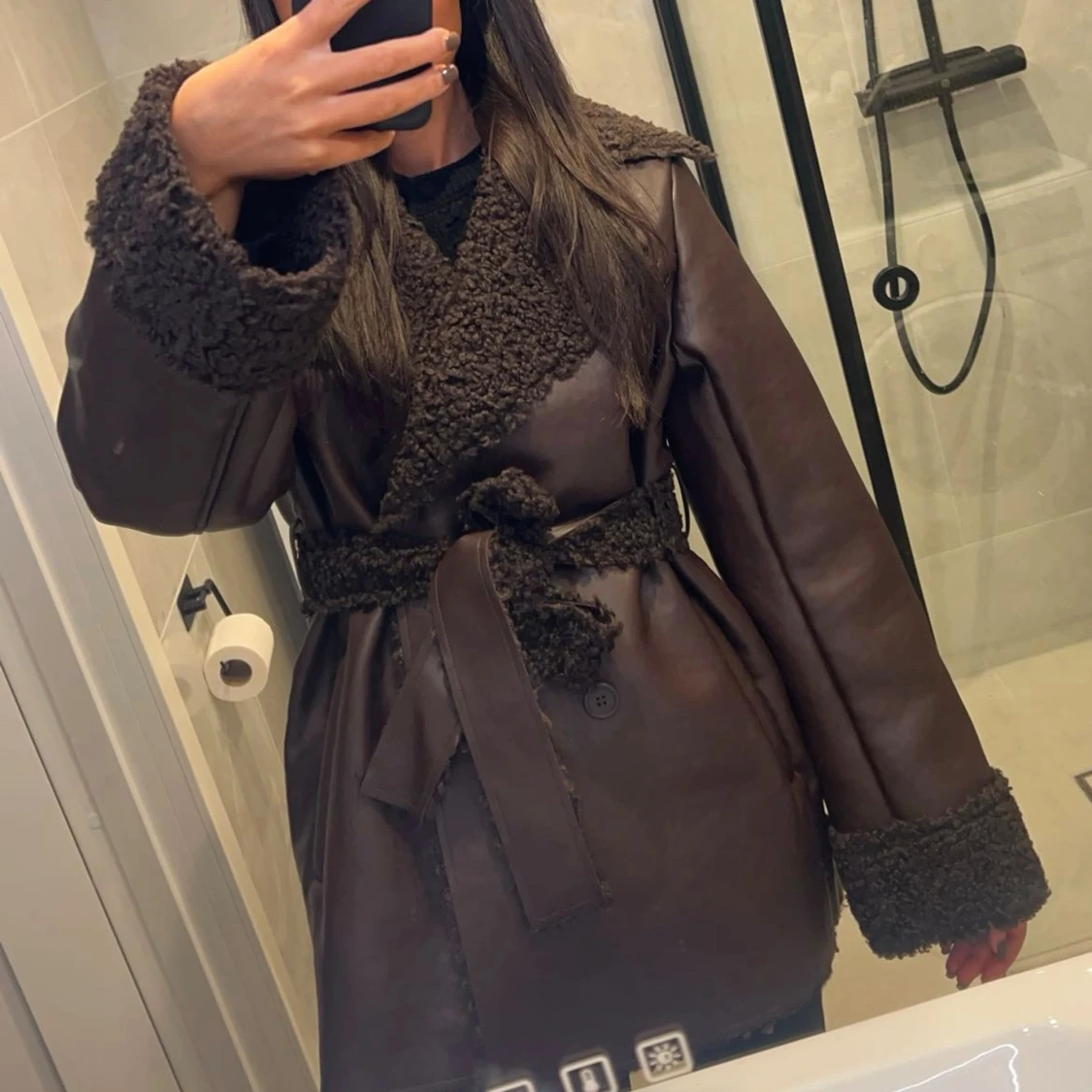 Mörkbrun jacka med bälte 🤎 - 1