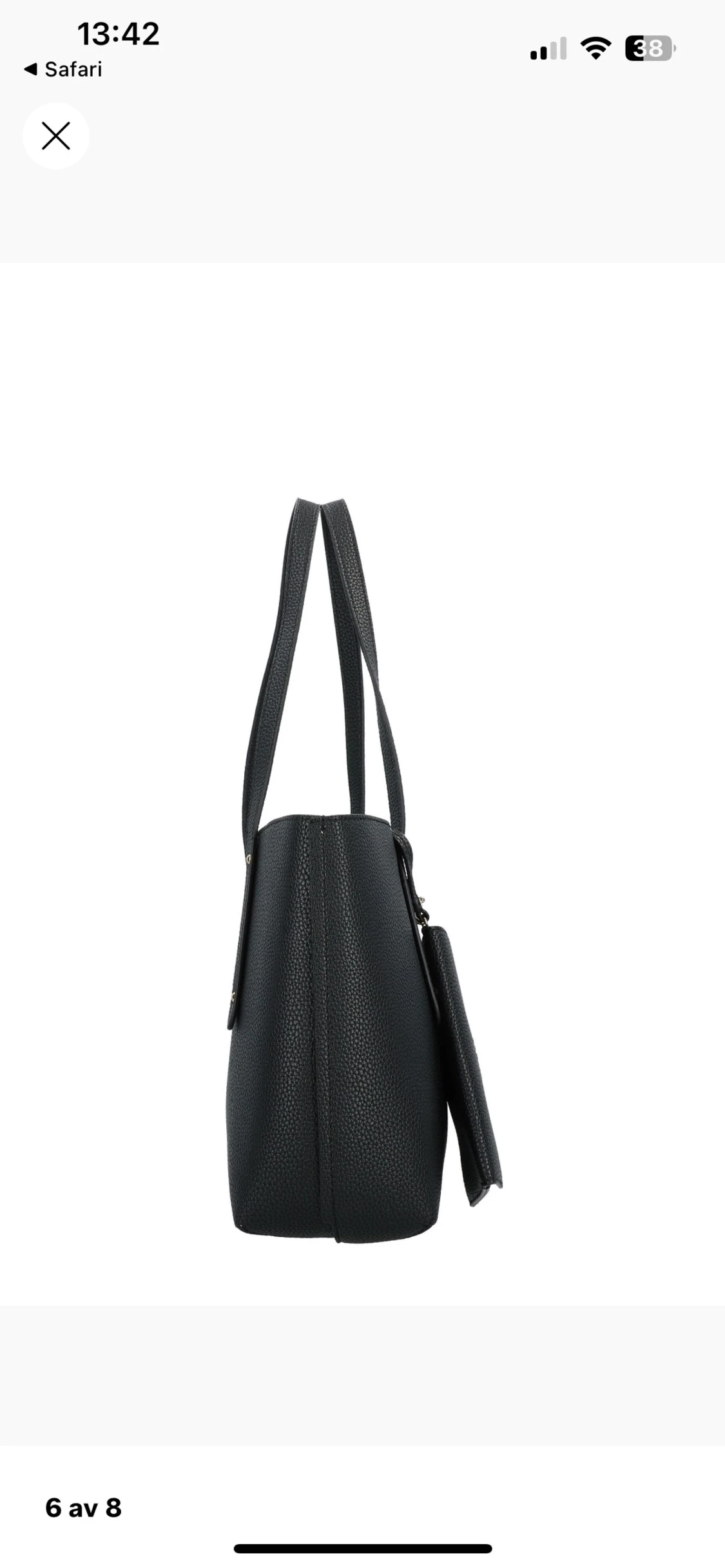 Svart handväska från Guess - 2