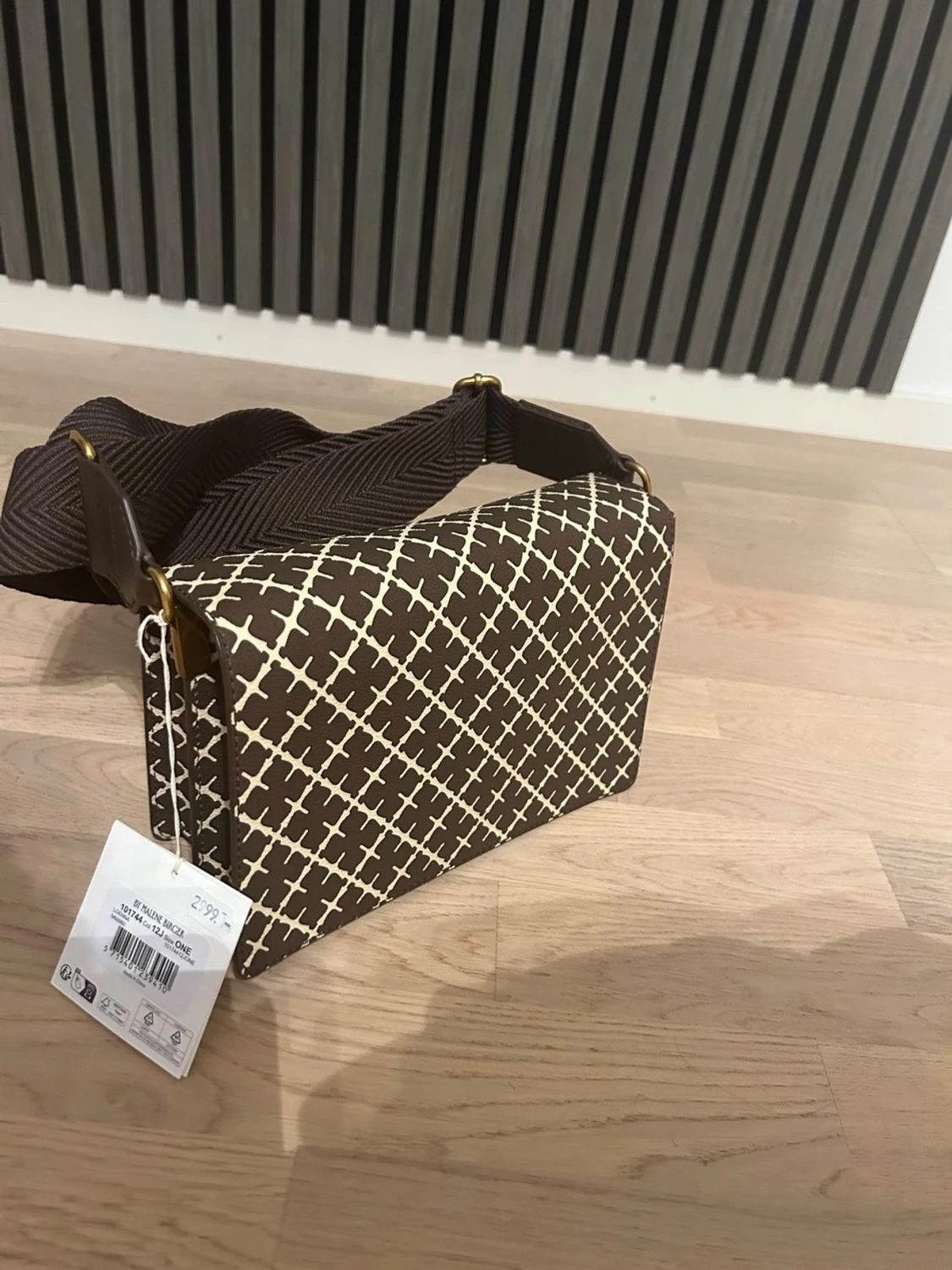 Brun axelväska från By Malene Birger - 1