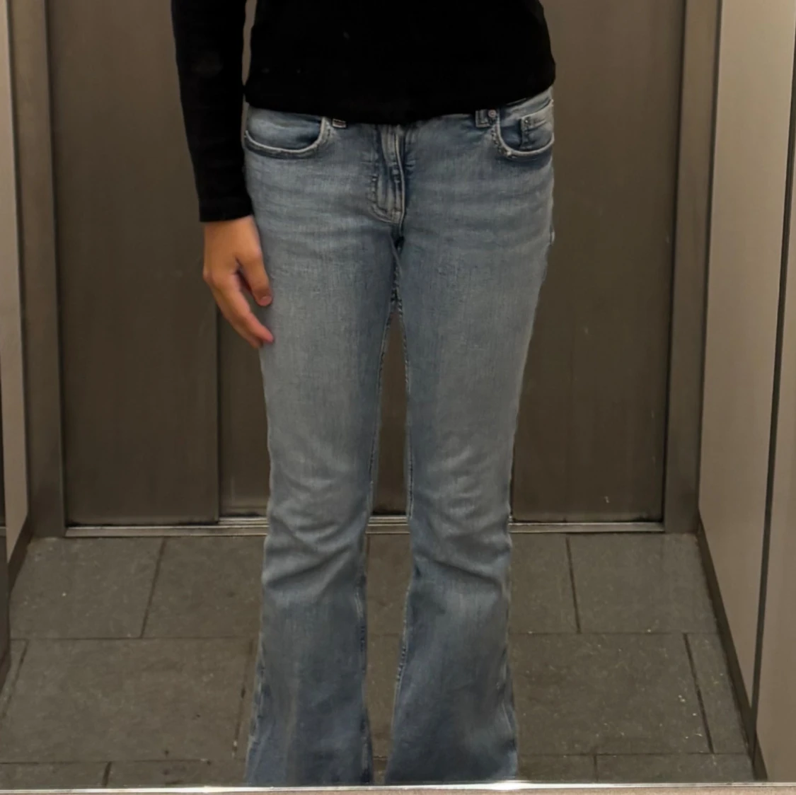 Low waist bootcut jeans - 2