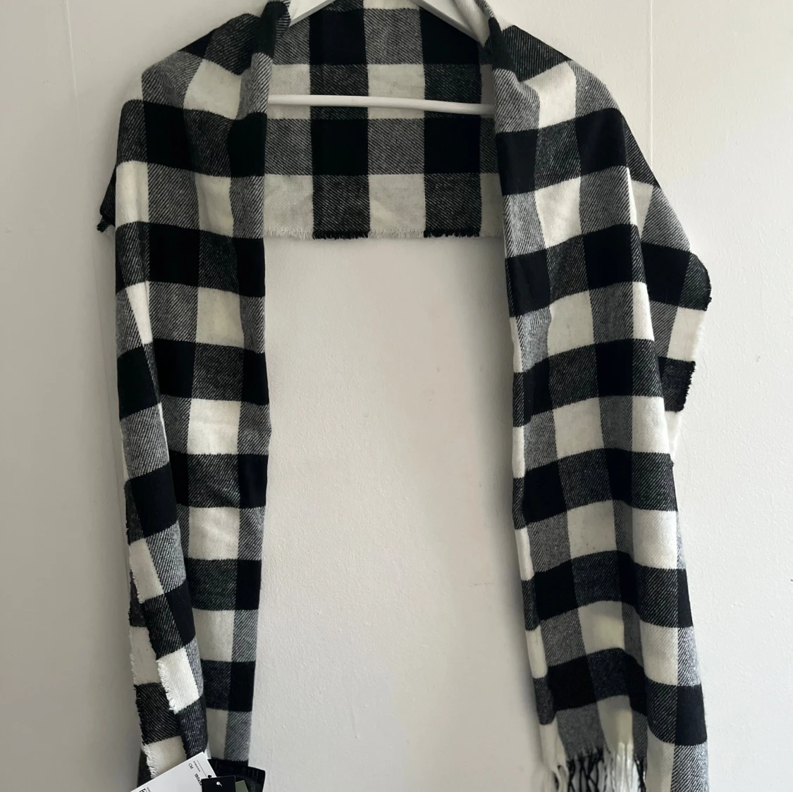 Rutig halsduk från H&M  - 1