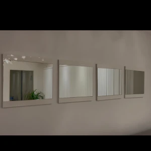 Speglar - Fyra snygga speglar som stilar upp hemmet. 600kr för alla. Pris går att diskutera