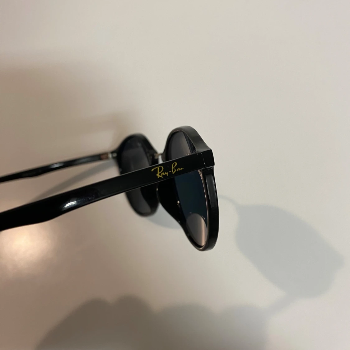 Ray-Ban - 1