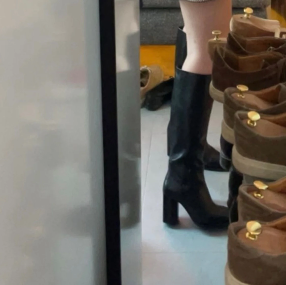 Svarta höga stövlar med klack - 2