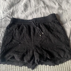 Spets shorts - Mjuka spets shorts 