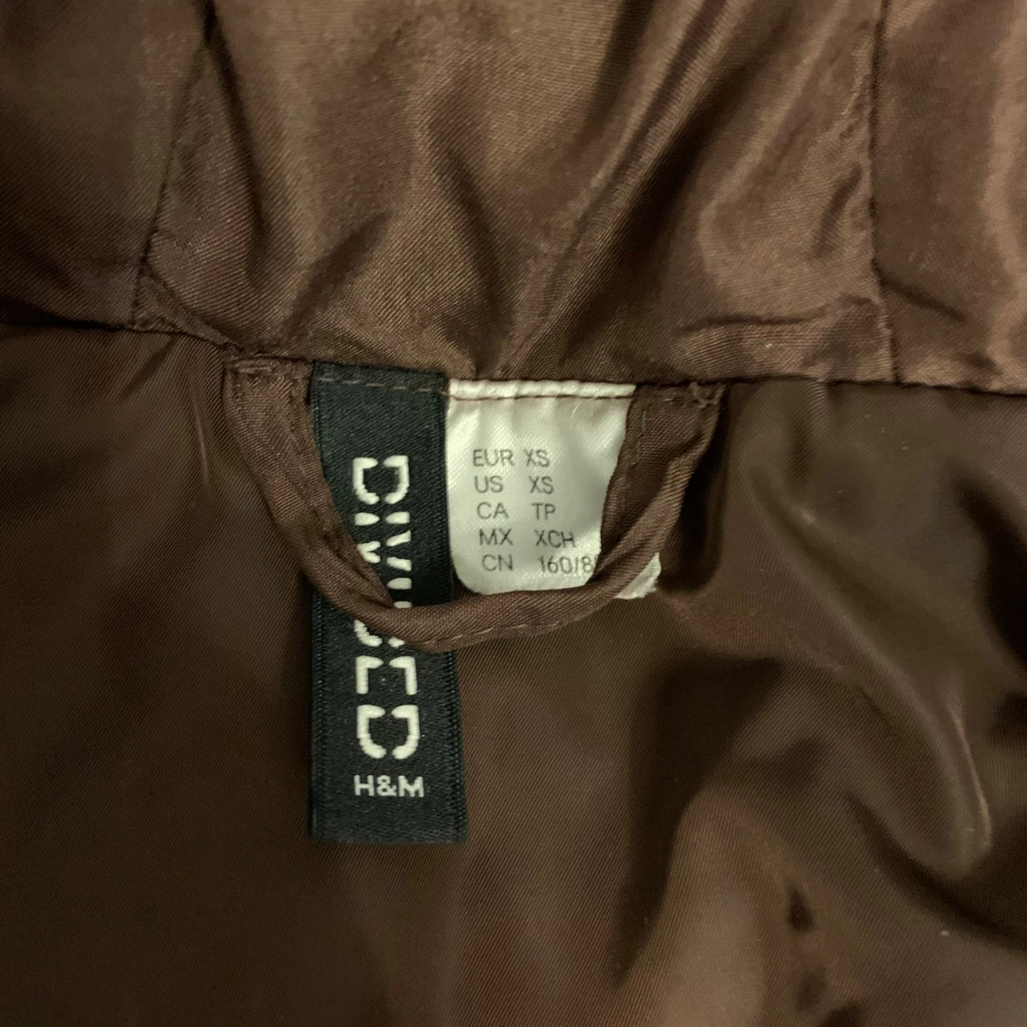 Brun pufferjacka från H&M Divided XS - 2
