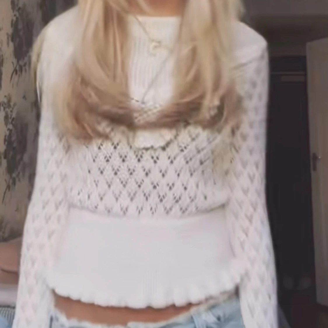 Beige stickad volangtröja från Zara - 2