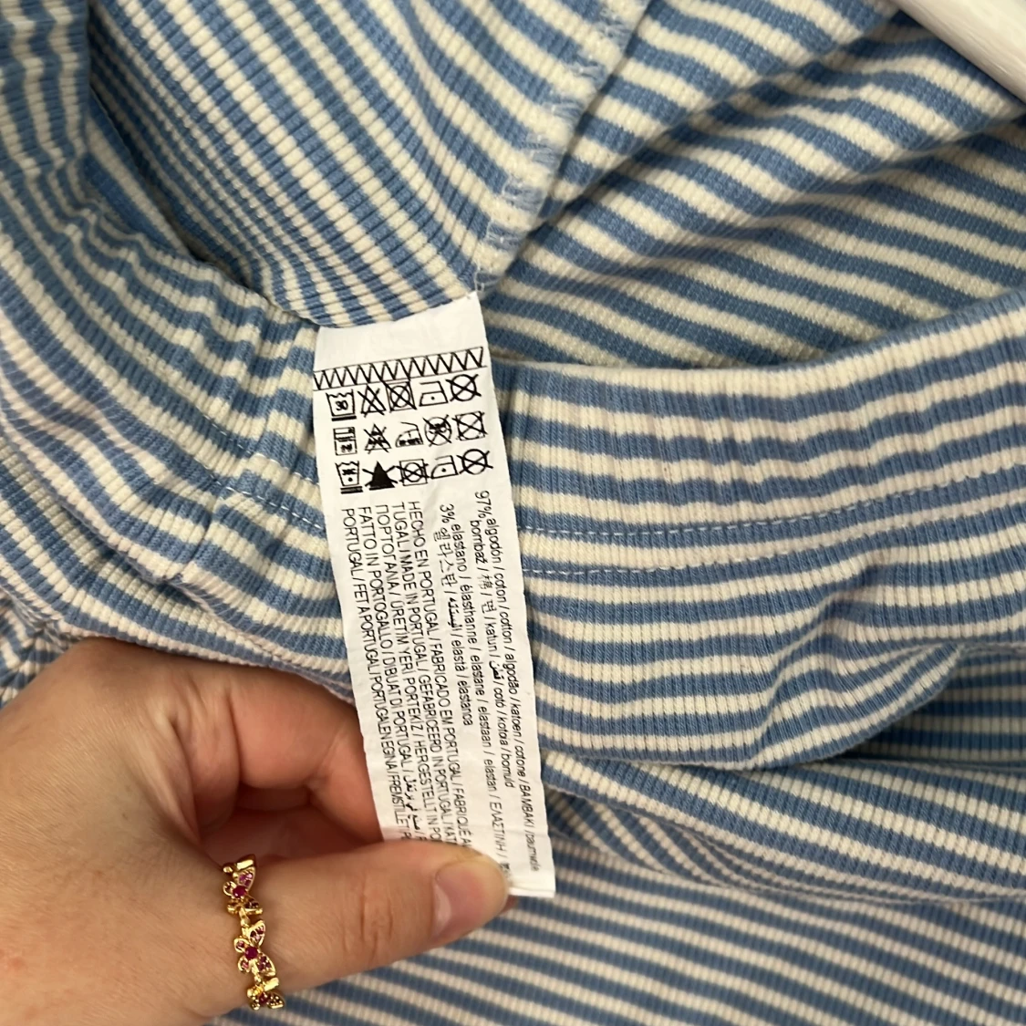 Randiga blåvita shorts från Pull&Bear - 3