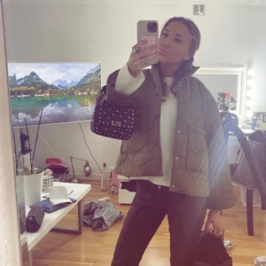 Grön jacka!💚 - Intressekoll på min jättefina jacka från design by si💚perfekt nu till hösten!