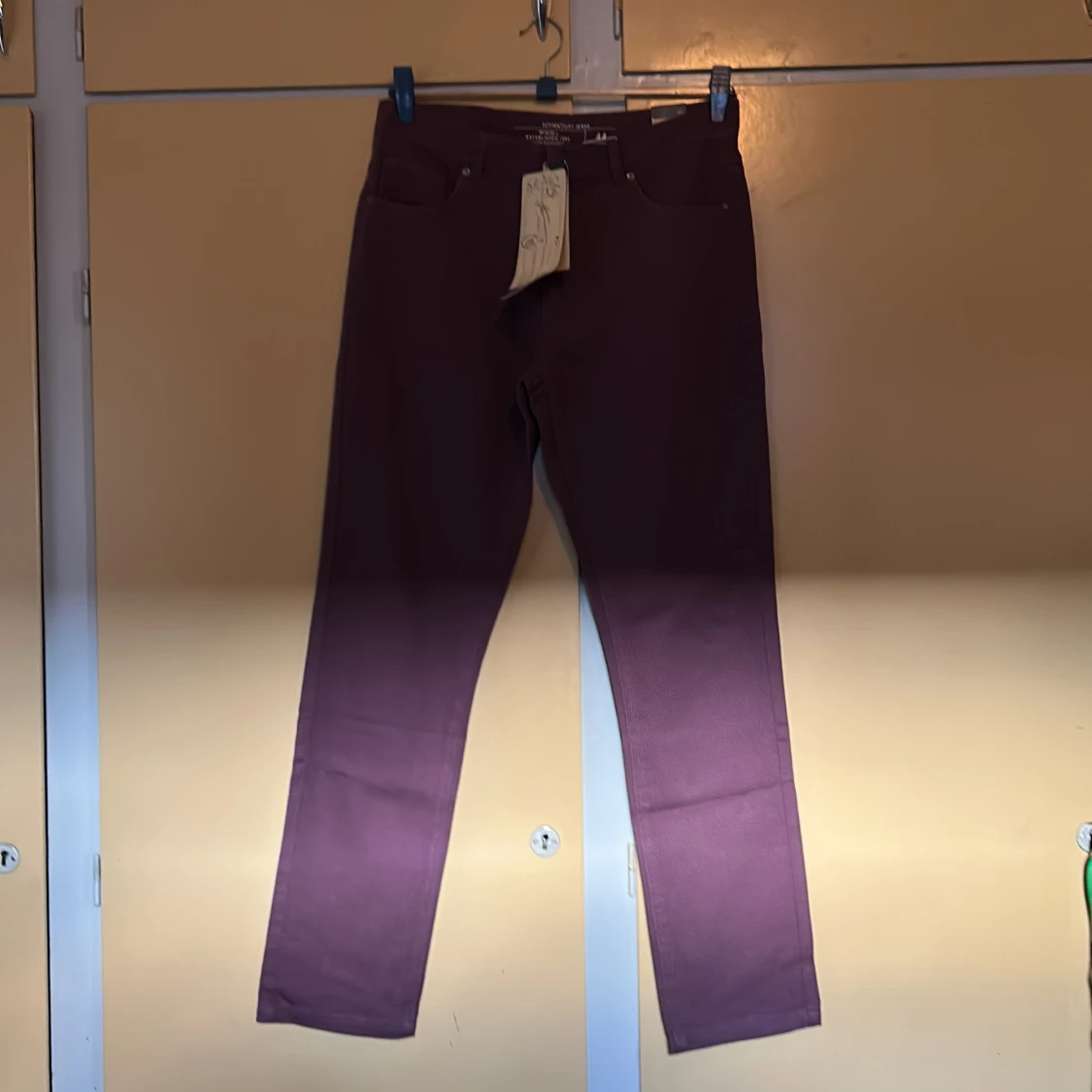 Mörklila jeans från FCC, stl 44