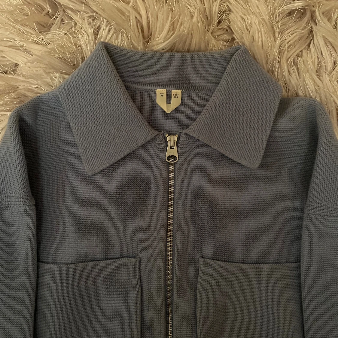 Ljusblå croppad overshirt från ARKET - 2