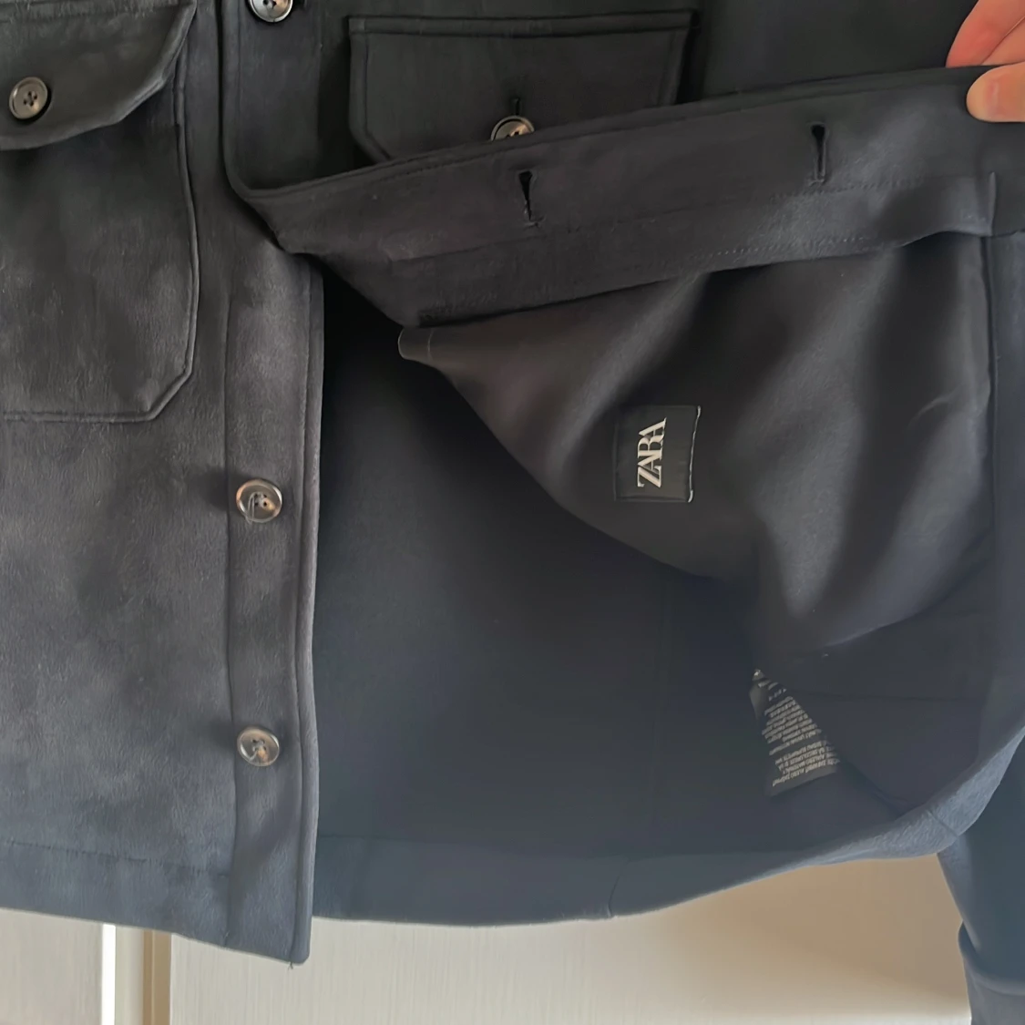 Mörk blå jacka från Zara i mocka-look - 2