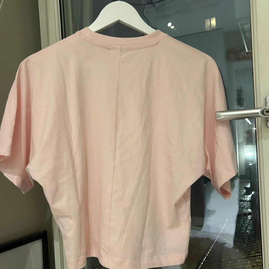 Ljusrosa t-shirt från 157 - 1