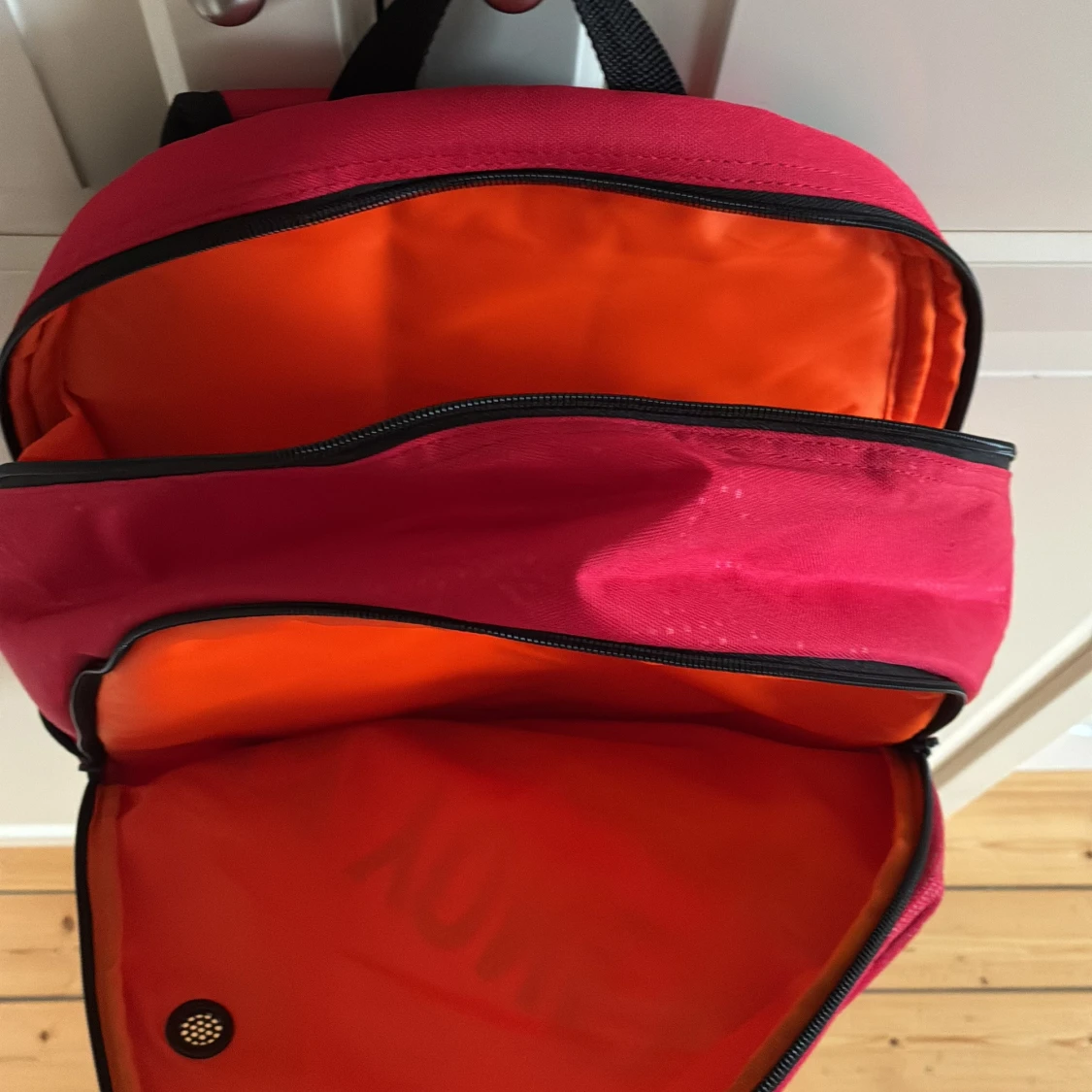 Röd ryggsäck från Yonex - 3