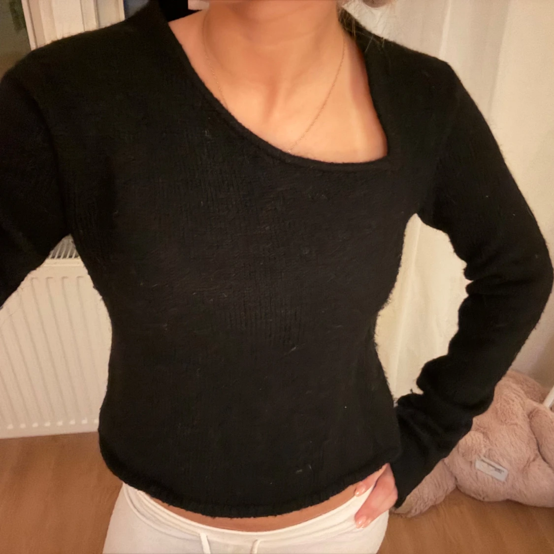 Svart stickad tröja från LeGer