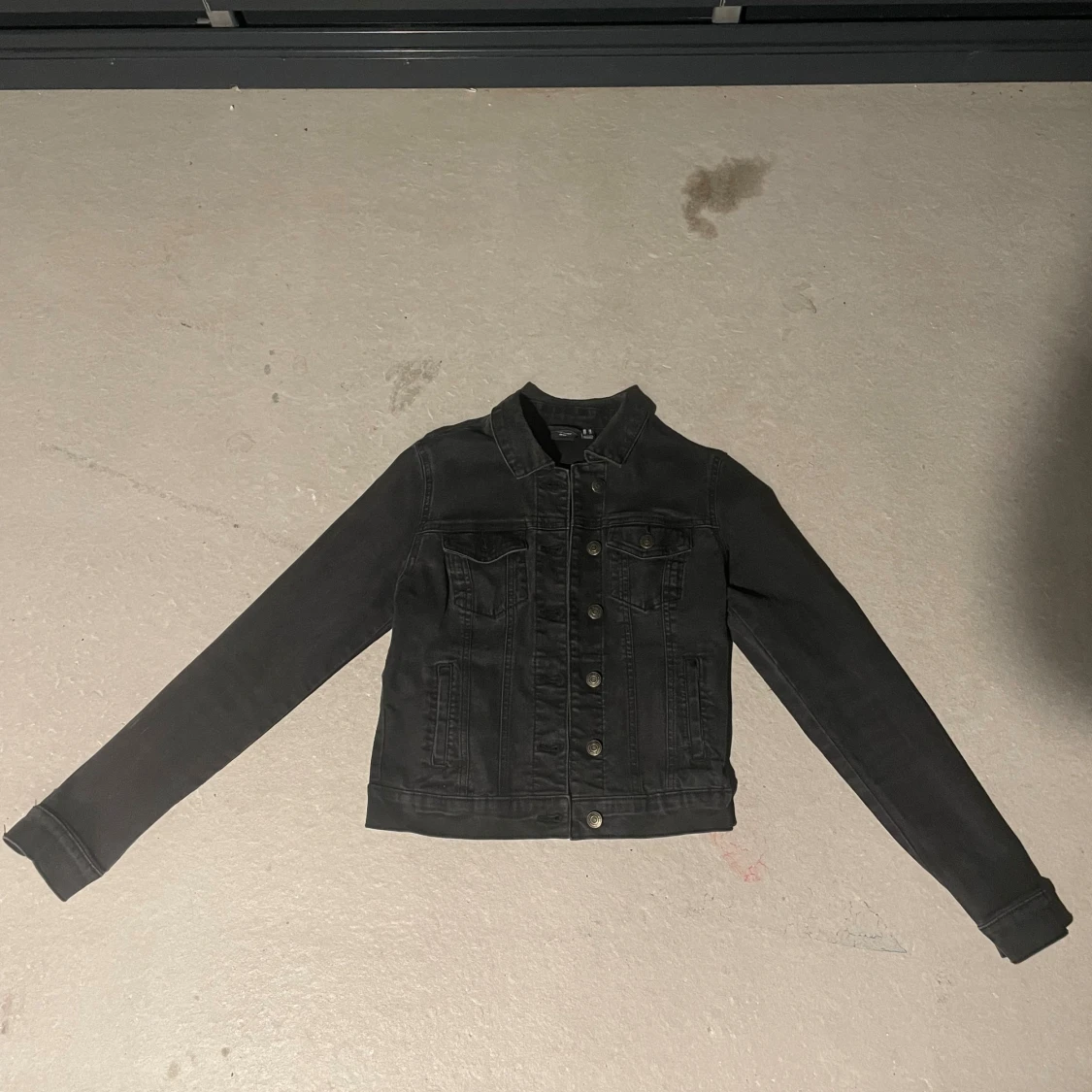Svart jeansjacka i denim XS