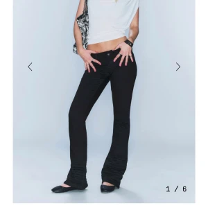 cheap monday jeans - assnygga svarta jeans från cheap monday, helt oanvända med lapparna kvar❣️❣️💕slutsålda