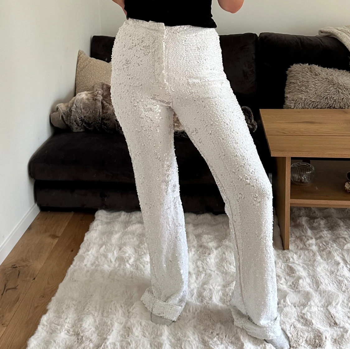 Vita paljettbyxor från Gina Tricot - 1