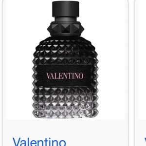 Valentino  - Säljer en tom valentino flaska 