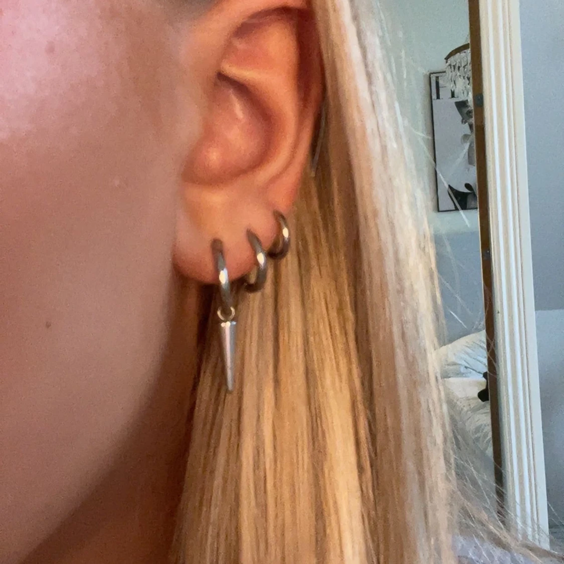 Silverörhängen med spikes - 1