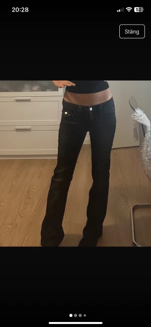 Jeans - Supersnygga och sköna jeans från Gina Tricot är i storlek 170/S