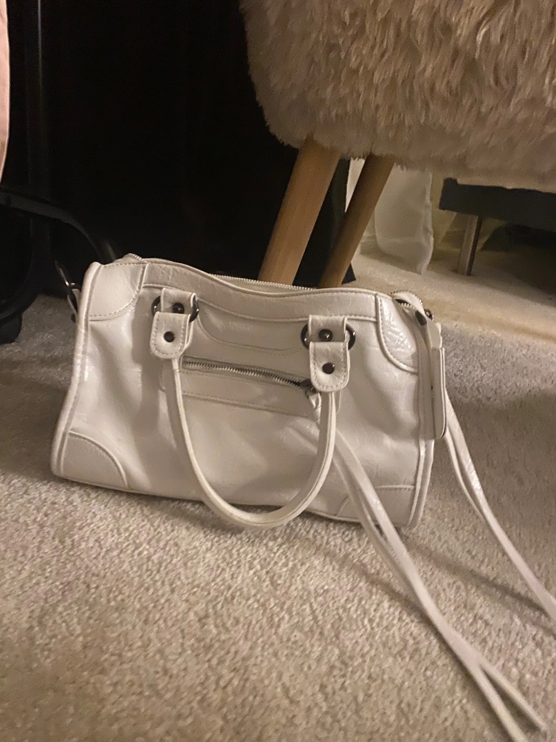 Vit väska 