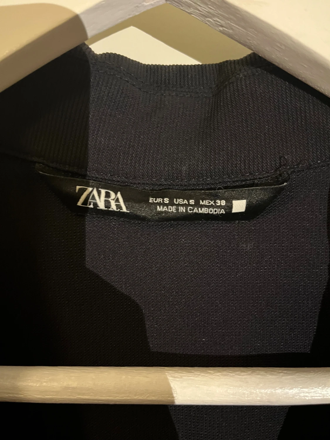 Svart overshirt från Zara med dragkedja - 2