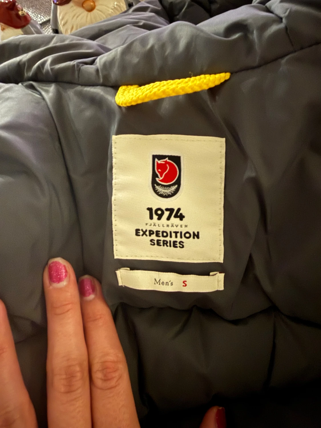 Mörkgrå jacka från Fjällräven - 3