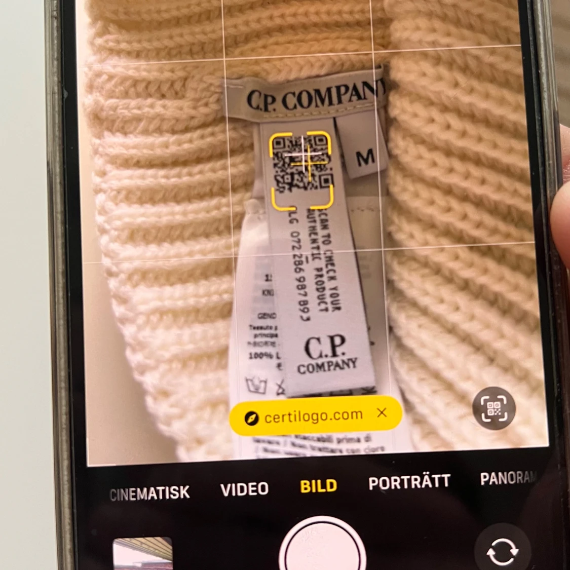 Vit ribbad mössa från C.P. Company - 1