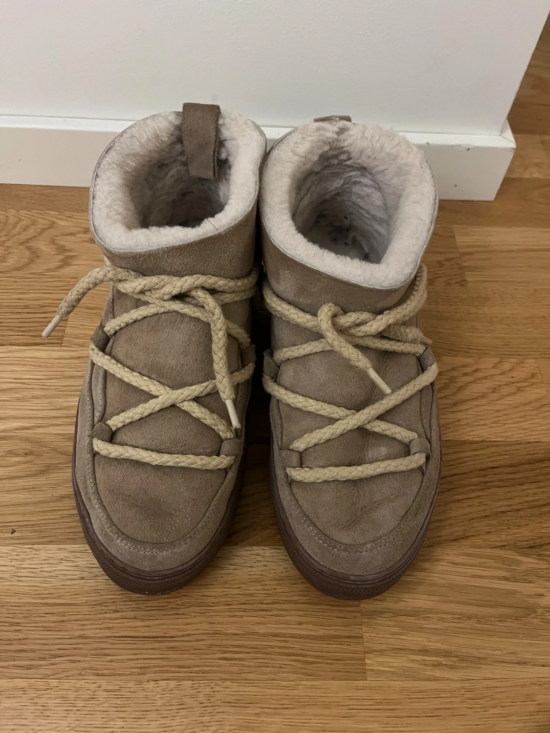 Beige Inuikii boots med snörning - 2