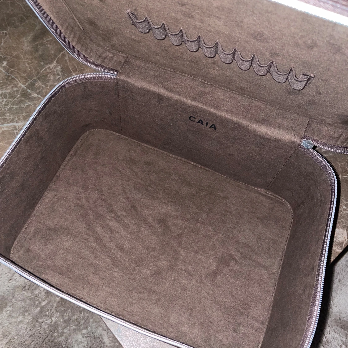 CAIA stor necessär - 2