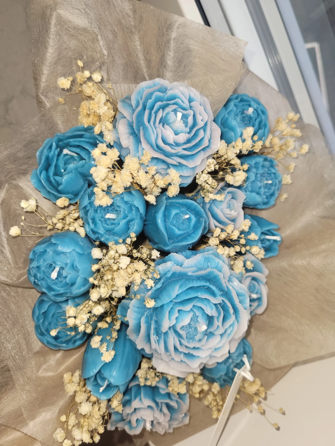 Blå blomformade ljus i presentpåse - 2