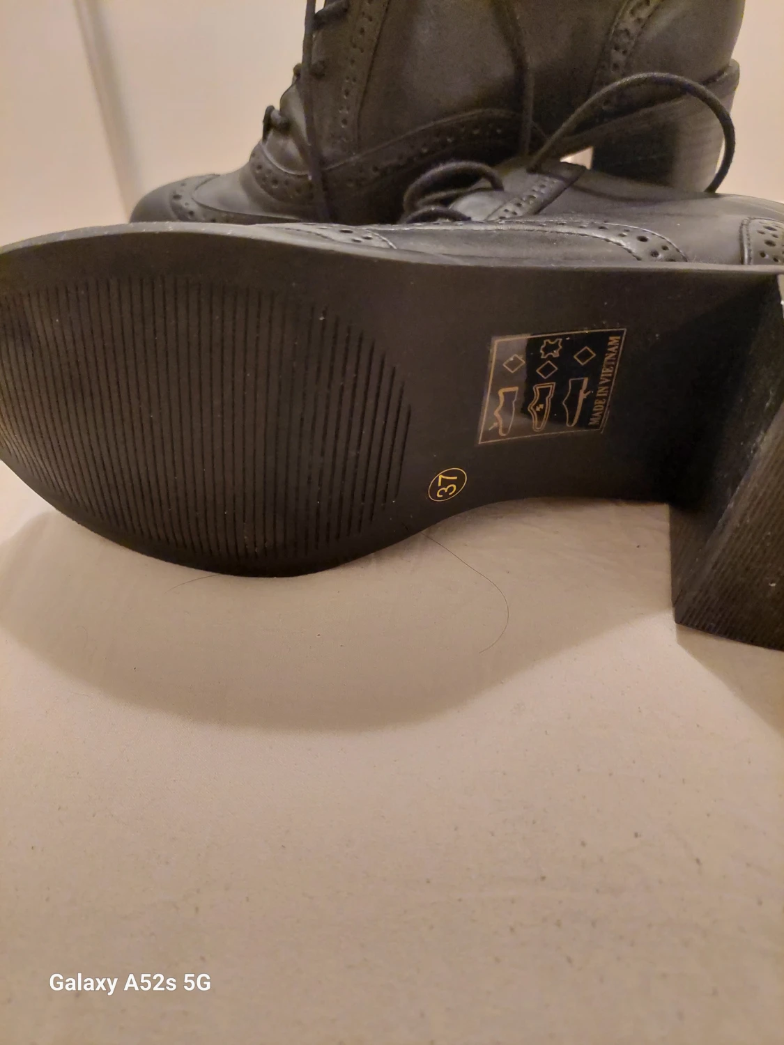 Svarta brogue boots från Ellos, strl 37 - 2