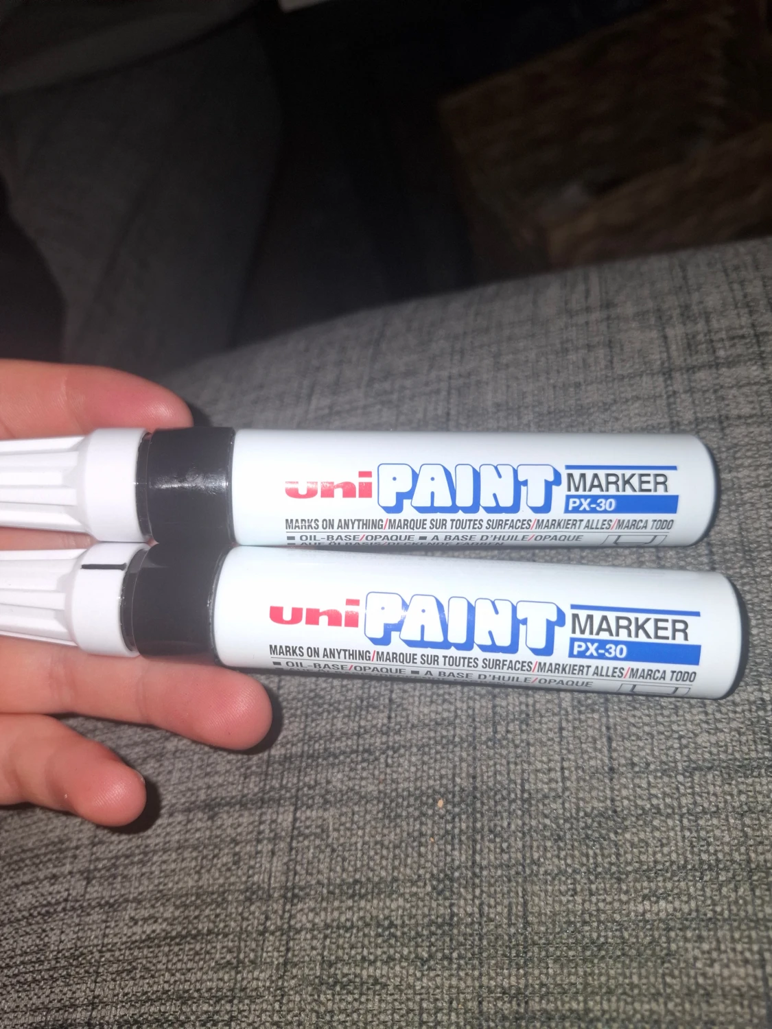 Svart Uni Paint Marker PX-30