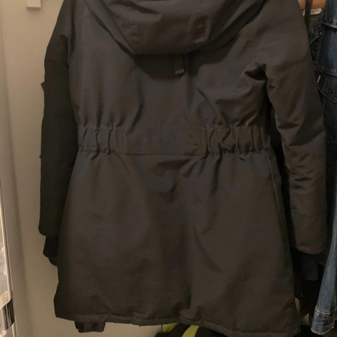  Canada Goose jacka  - 1