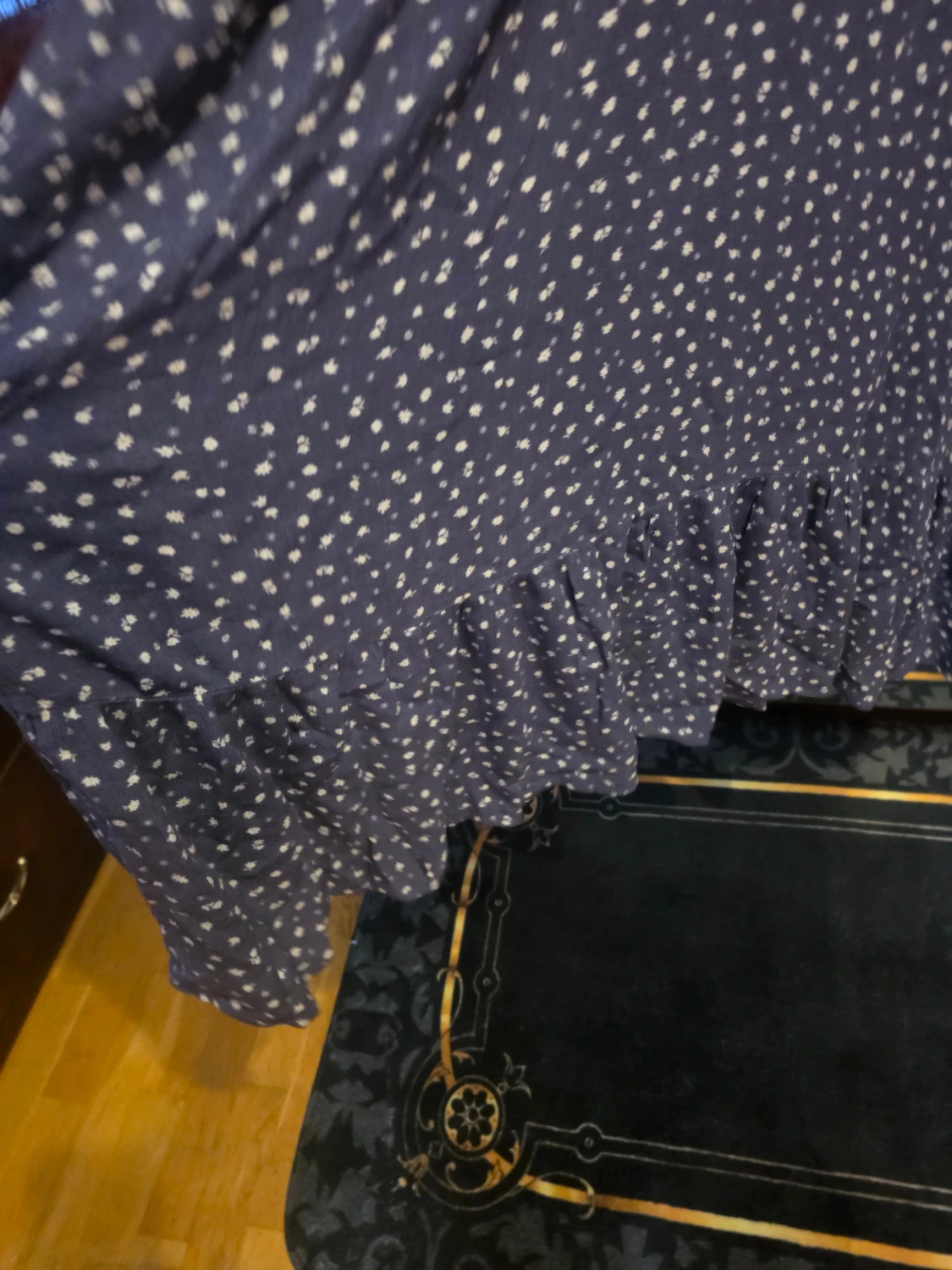 Blå långklänning med vita blommor Only Carmakoma - 4