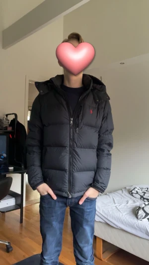 Svart pufferjacka från Polo Ralph Lauren - Ralph lauren jacka. Diskuterbart pris, kom med förslag!