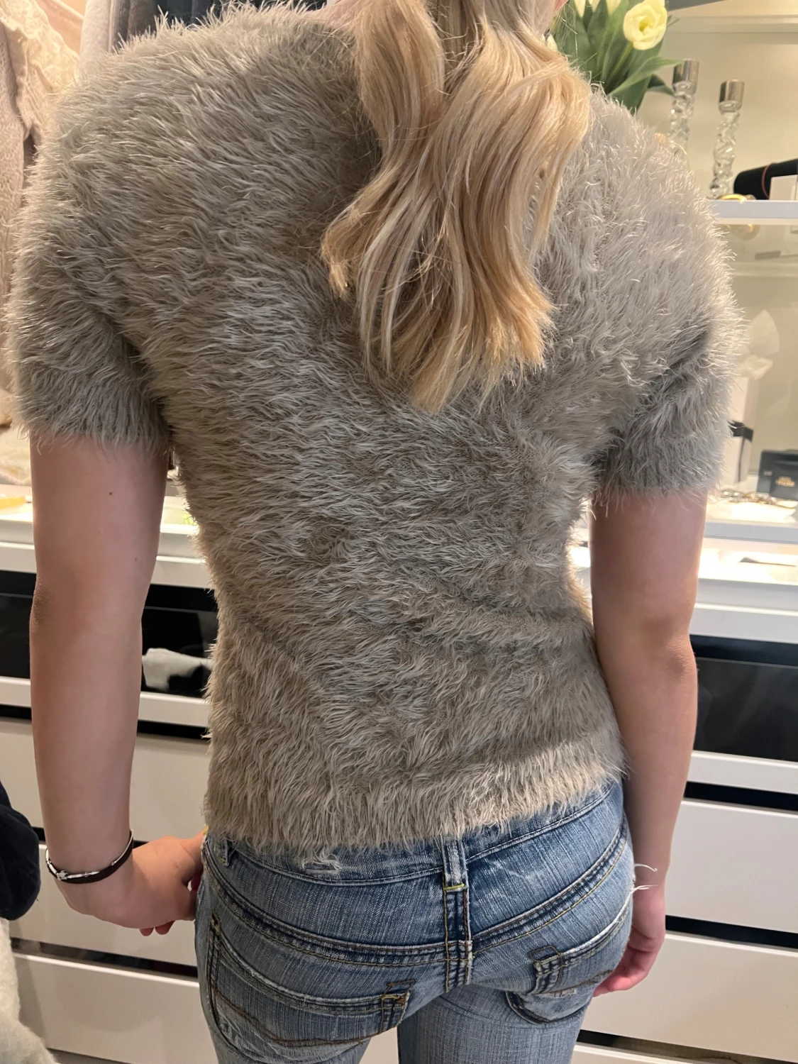 Beige fluffig topp - 1