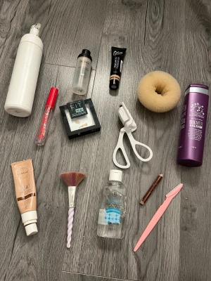 smink - mycket är typ slut därav priset🌸