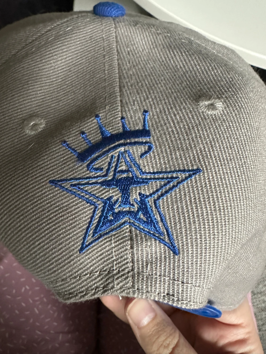 Grå och blå snapback från Obey - 2