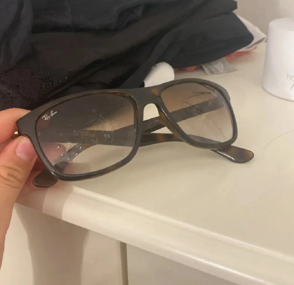  Ray-Ban solglasögon