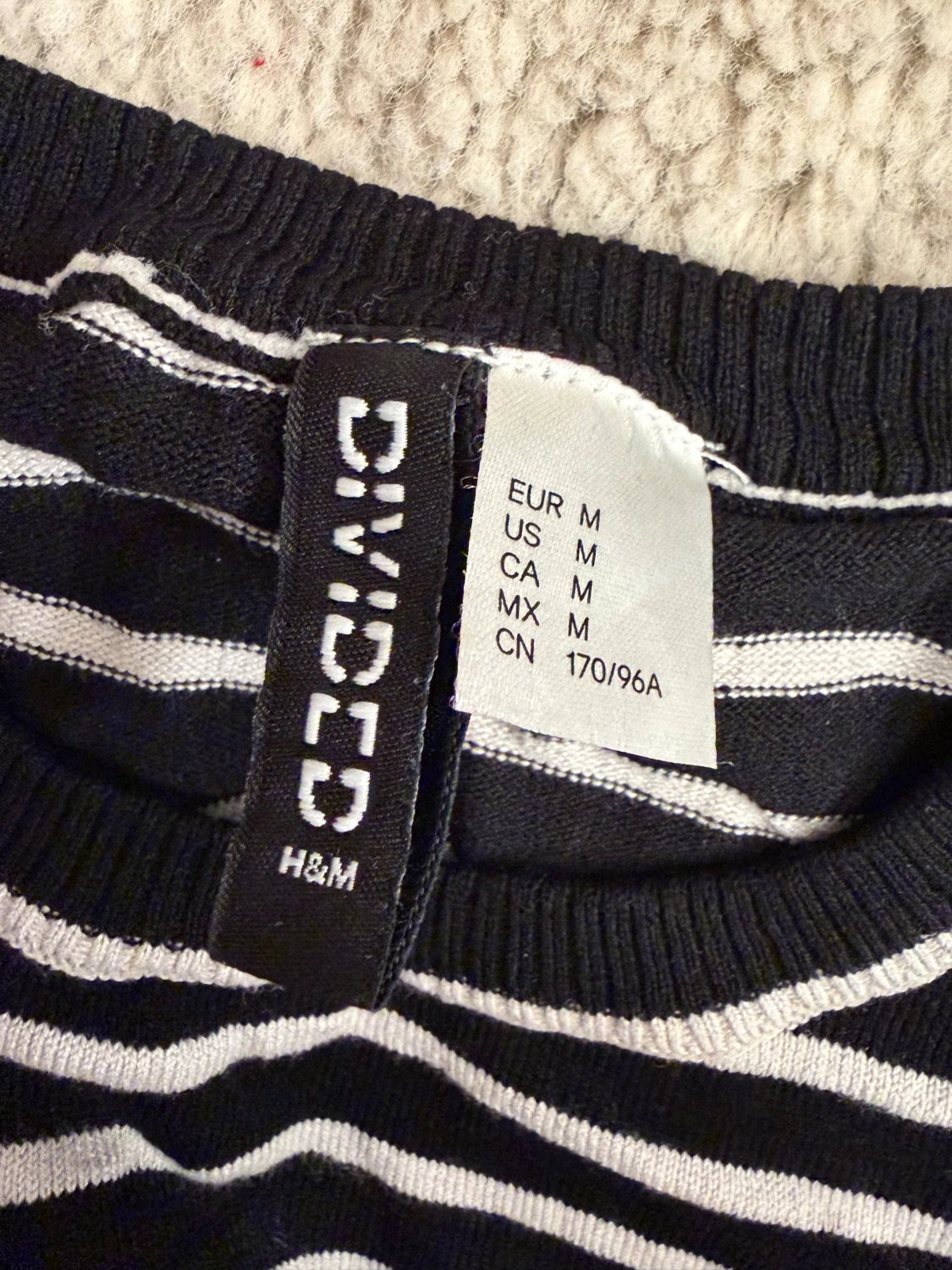 Svartvit randig tröja från H&M Divided - 1