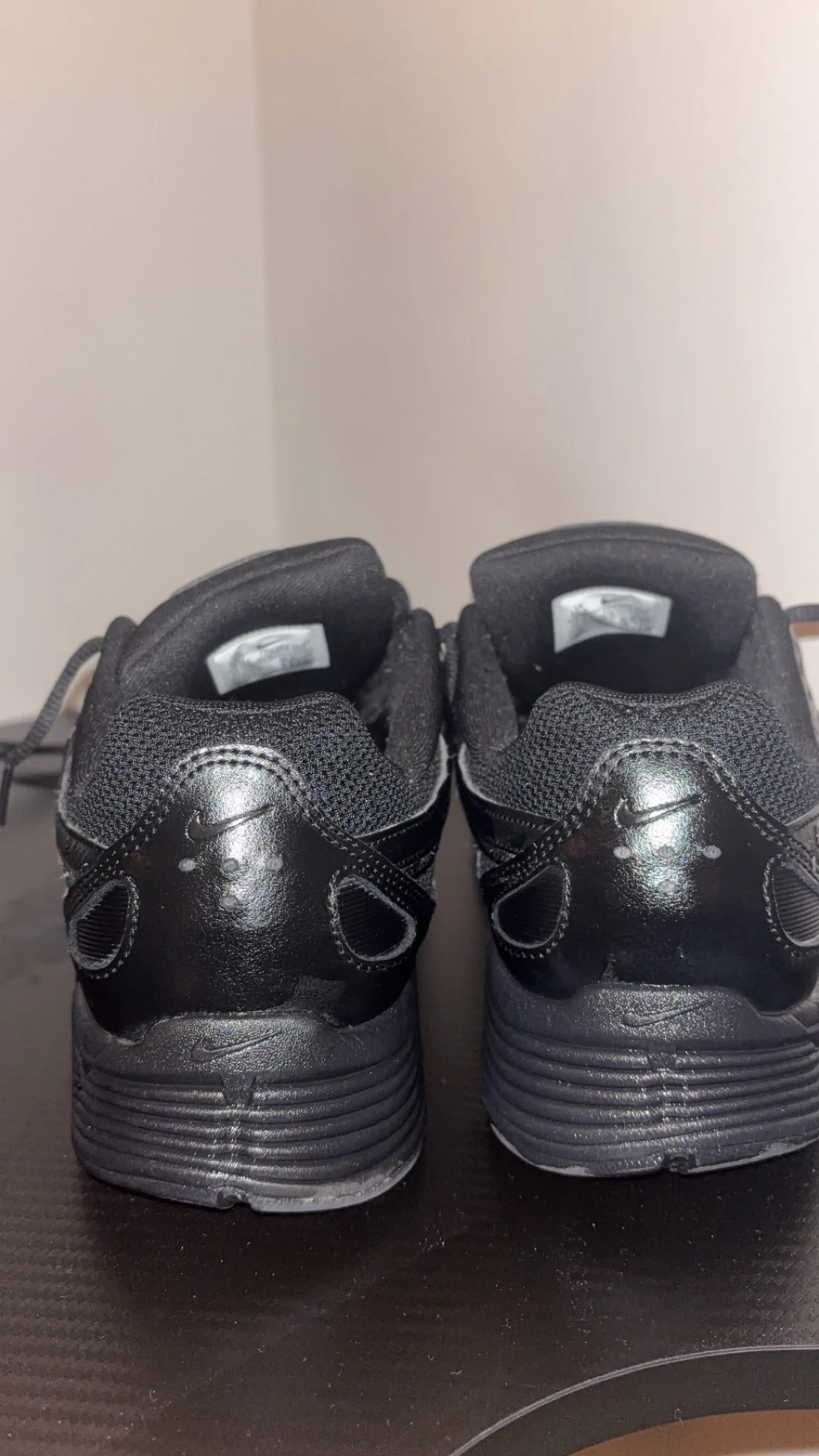 Nike svart sneakers mesh och skinn - 3