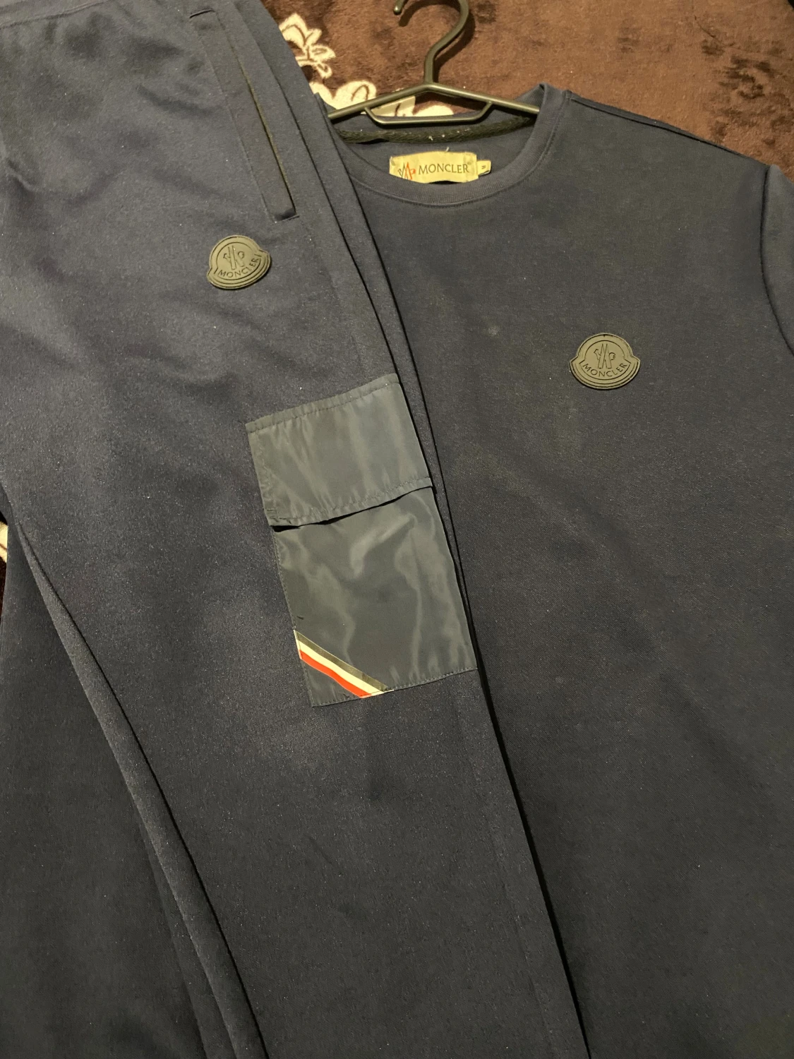 Mörkblå mjukisbyxor från Moncler