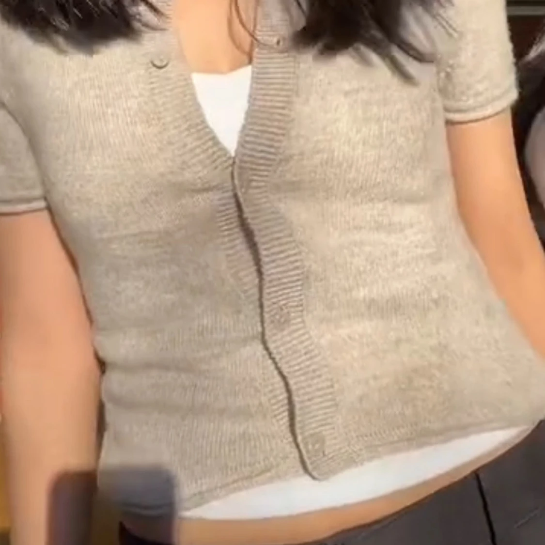 Beige stickad kofta från H&M - 1