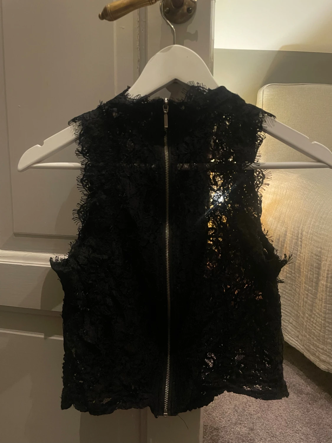 Svart spetstopp  - 2